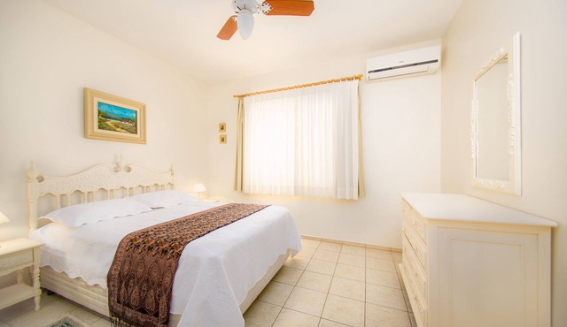 APT 30 METERS FROM THE SEA - BEST NORTH BEACH OF FLORIANÓPOLIS ISLAND