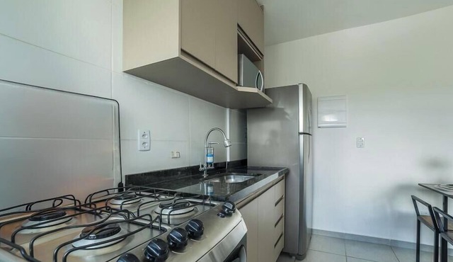 Apt in Condo w/Pool and Gym Rgk1202