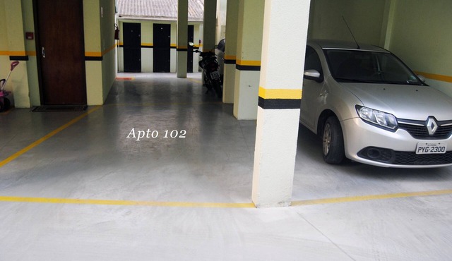 Apt Meia Praia