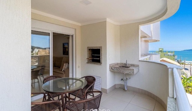 Apt Sea View w/BBQ in Bombinhas ARN0104
