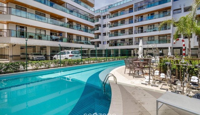 Apt w/balcony, BBQ & pool view ANO0209
