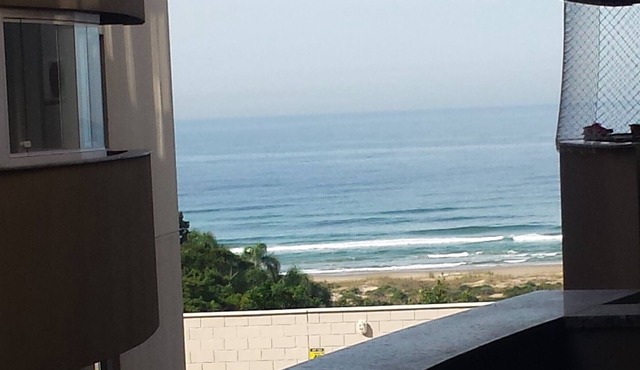 Apt with sea view on Vila beach