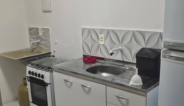 APT with Wifi, IPTV, Suite and Garage, close to EVERYTHING, Accommodation for 6 people
