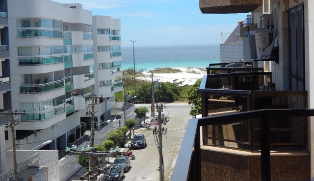 Apto 3 Qts Quadra da Praia do Forte c/vista lateral