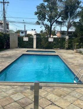 Apto c piscina e WiFi no coração de Colina de Laranjeiras