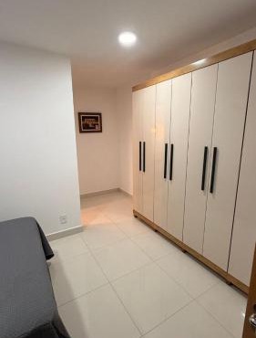 Apto comfort com area de lazer completa ideal para compras na 44 e feira hippie