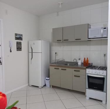 Apto de dois quartos com uma suíte