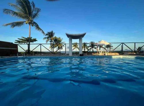 Apto em condomínio "PÉ NA AREIA" na praia de Guaibim!