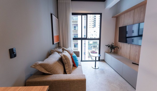 Apto Luxo com varanda 53m² - Completo e aconchegante