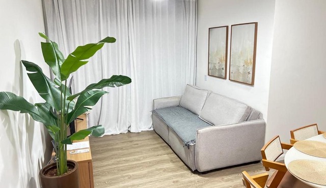 Apto Praia da Enseada 1 Vaga, quartos com Ar