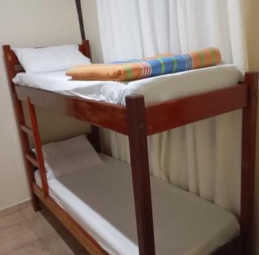 Apto suíte Triplo com Ar e Frigobar
