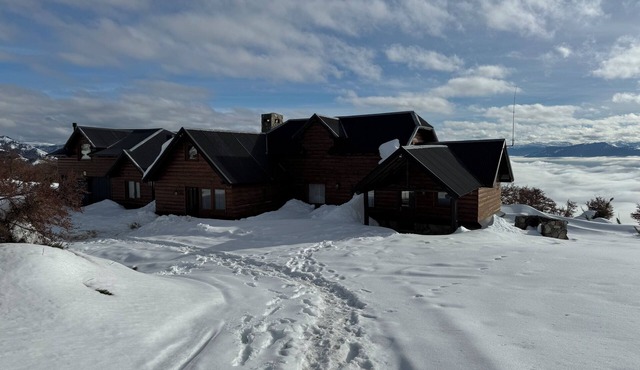 Argentinian Patagonia Andes ski, lake and mountainview