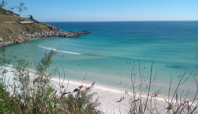 Arraial do Cabo, Praia dos Anjos and Praia do Forno Trail (Center)