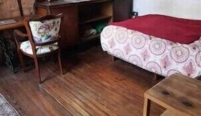 Artist’s Oasis SanTelmo 2, comfy room for 1-2 people in spacious apt