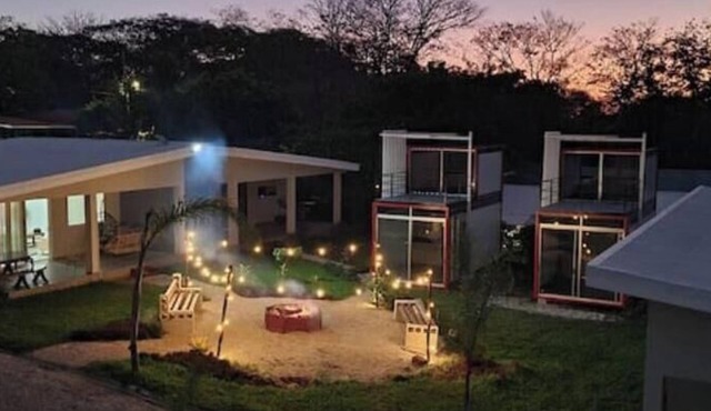 Avellanas Place 3 200 meters from Playa Lagartillo, 1km to Playa Avellana!