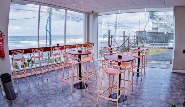 B Hotel