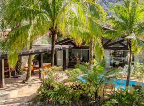 Barequeçaba - Pé na areia - 6 suites