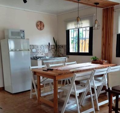 Basilia, Casa con pileta para 6 personas con garaje para 2 vehículos
