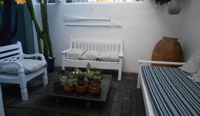 Beach house on two levels for 4 people.