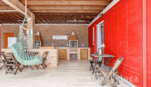 Beach House Containers - With Pool #2