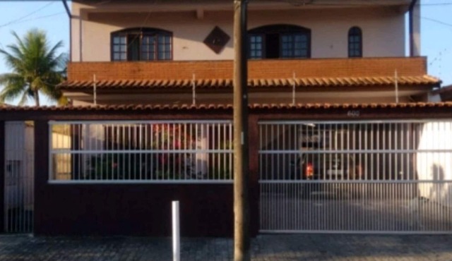 Beach house in Peruibe 500 mts from the sea with wifi sky