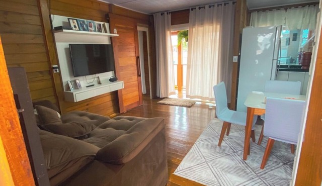 BEACH HOUSE WITH POOL/PETFRIENDLY/NAVEGANTES SC