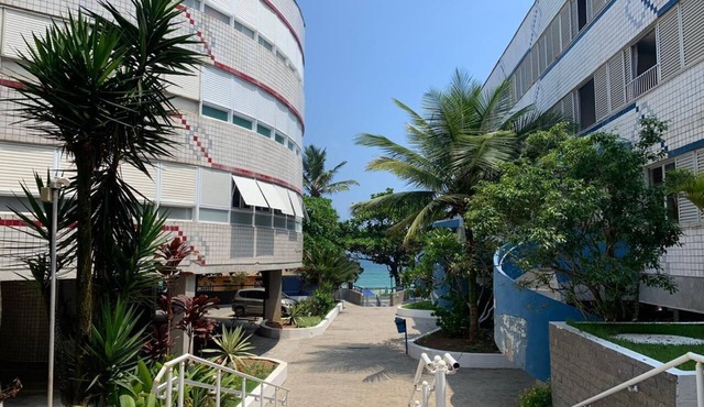Beachfront Apartment - On the best beach in Guarujá