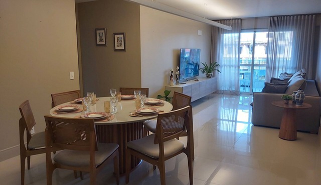 Beachfront condominium complex in Canasvieiras, near Sapiens Park.