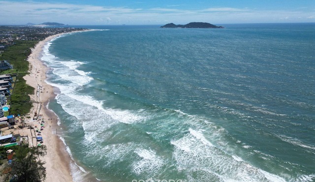 Beachfront Condominium in Morro das Pedras - Ftss