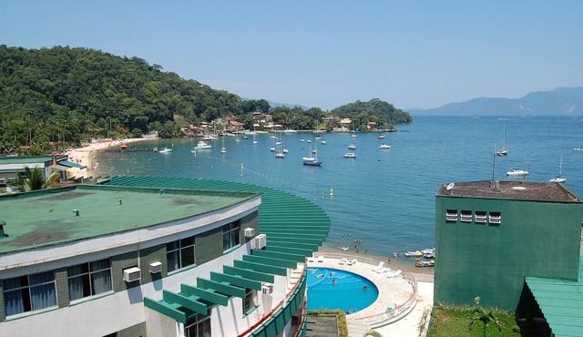 Beachfront Flat Apartment in the stunning Angra Sea, relax and enjoy .
