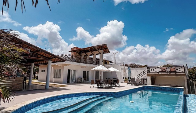 Beachfront house with private pool. Comfort and charm on the coast of Ceará