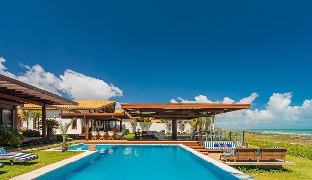 Beachfront Mansion in Taíba - Cea003