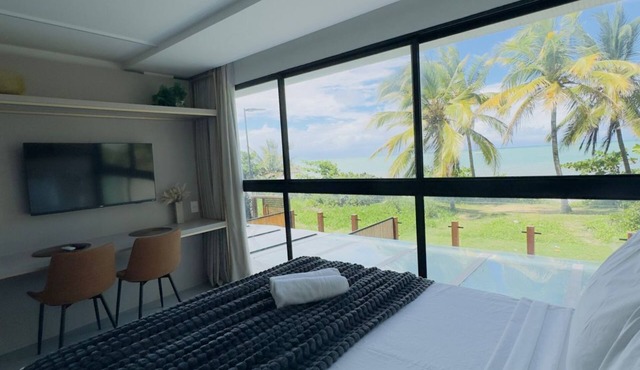 Beachfront Retreat: Premium Escape with Direct Beach Access
