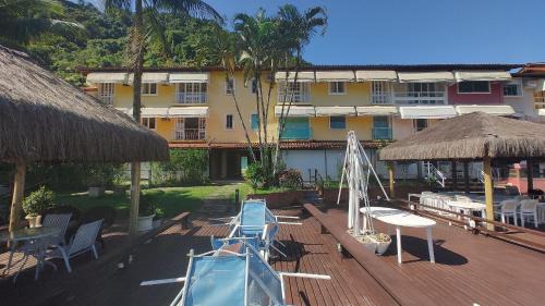 Beautiful 3 Bedrooms with Barbecue Deck Angra Pool