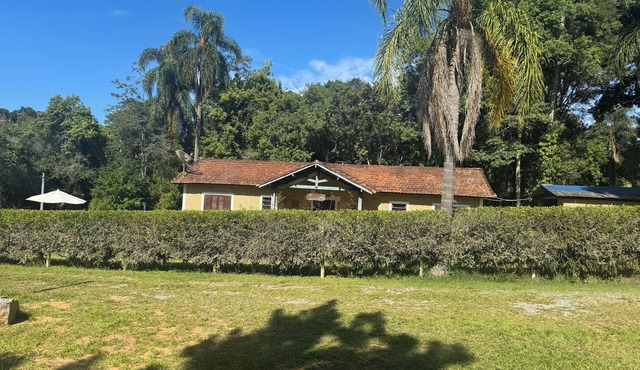 Beautiful and very comfortable country house, unique with a beach tennis court.