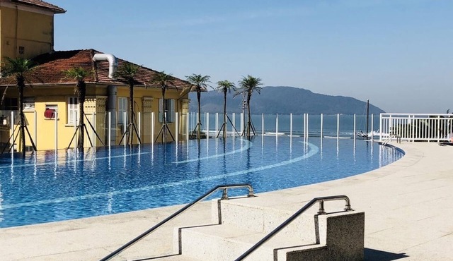 Beautiful Beachfront Apartment - Unlimited/SP
