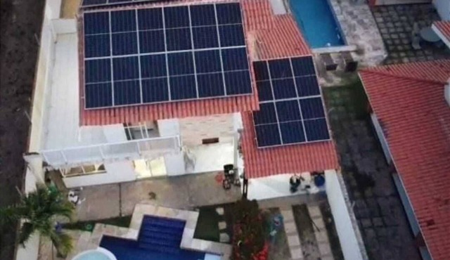 Beautiful Duplex Guest House or Vacation Rental in Praia do Meio/Araçagy