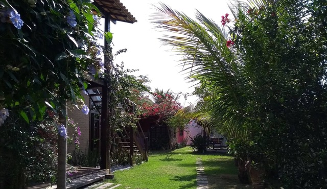 Beautiful house with internal patio and 3 buildings for families and groups of friends.