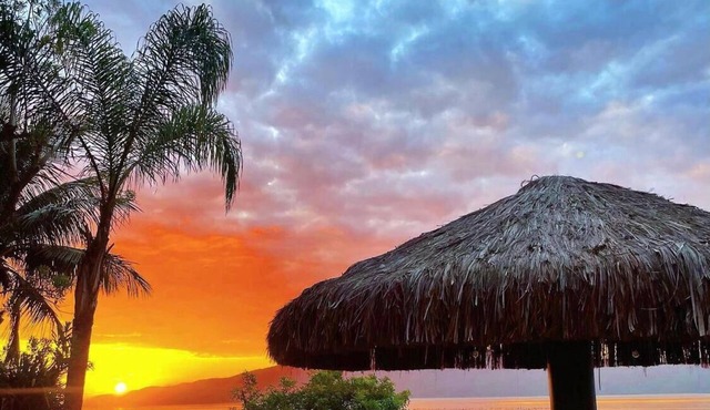 Beautiful house on the sand for up to 14 people