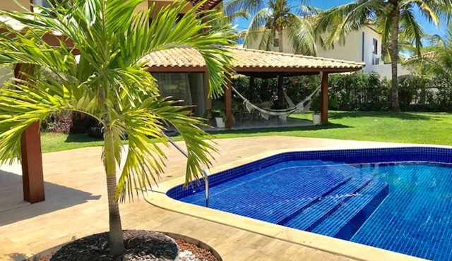 BEAUTIFUL HOUSE WITH POOL 100 METERS FROM THE BEACH