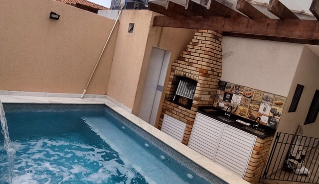 Beautiful house with heated pool 700mts from the beach