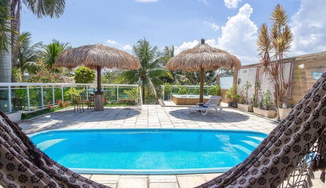 Beautiful ranch with lake and sea view in Maricá