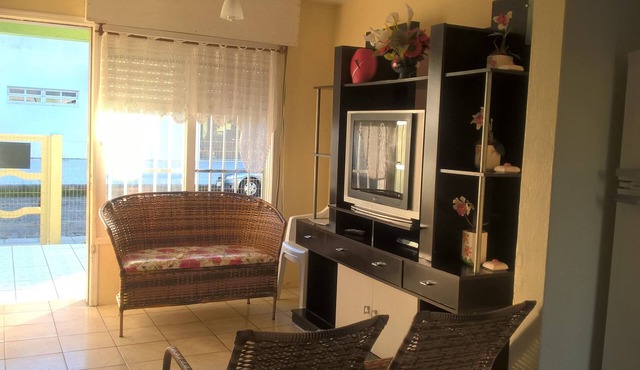 Beautiful Townhouse near the sea Wifi 2 bedrooms safe and with electronic cable TV