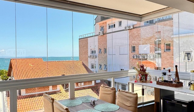 Bom Jesus Waterfall Luxury apartment with 3 suites, 30 meters from the beach