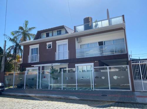 Bouganville Guest House BC