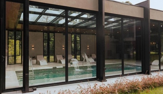 Boutique Wellness Stay with 2 Pools | 7 Mins to 9 de Julio Stadium & City Center