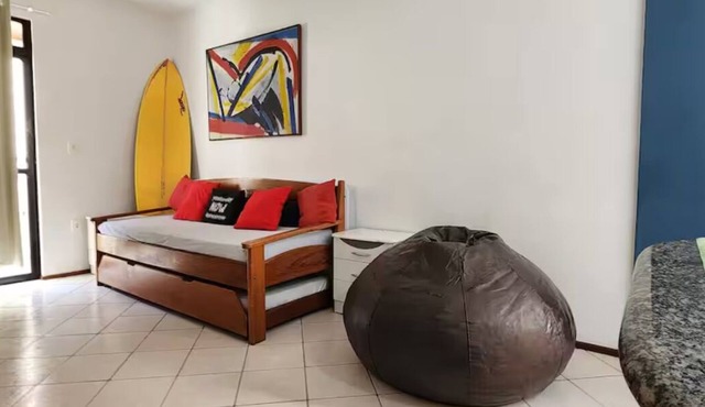 Ingleses beach apartment 1 bedroom beach/pool garage