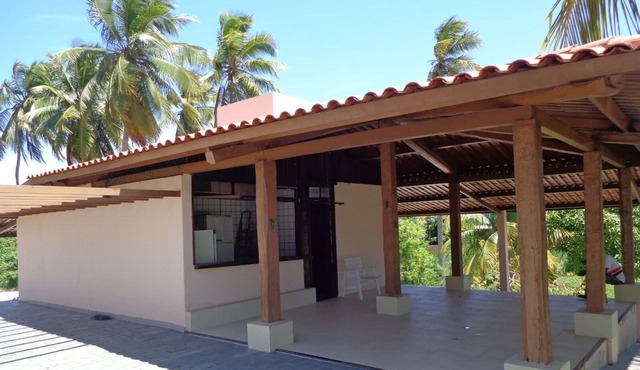 Casa em Monte Gordo com 8.000 m² - Acesso à Internet e Aceitamos Animais
