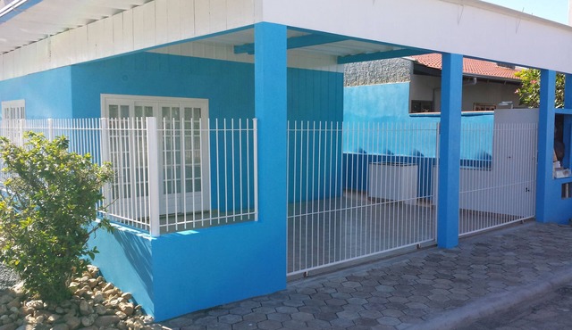 House for rent in Penha for 11 people near Beto Carrero World theme park.