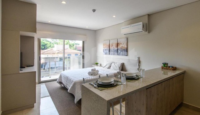 Brand new and cozy loft minutes from the Airport